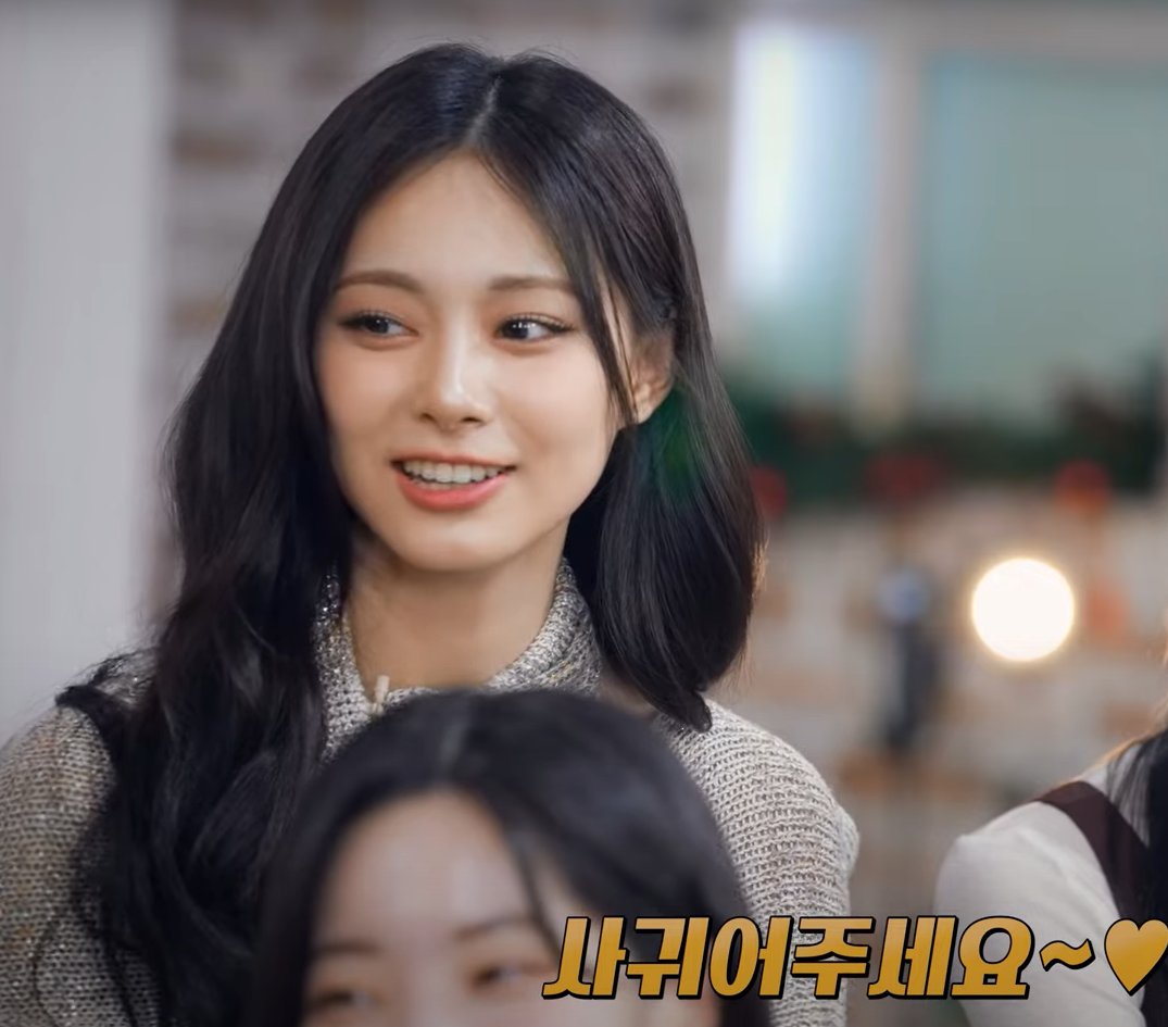 [잡담] 아이유 트와이스 쯔위 댓글 겁나 웃긴 거 봄 | 인스티즈