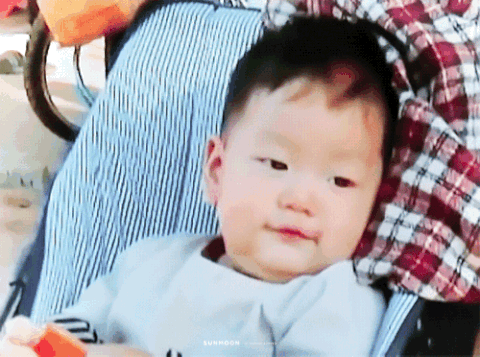 [잡담] 수빈이 애기 때 동네 어른들이 겁나 이뻐했던 애기였다는 거 | 인스티즈