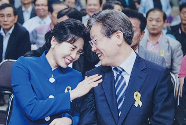[잡담] 이게 대통령 부부 바이브 아님 뭐란말임 | 인스티즈