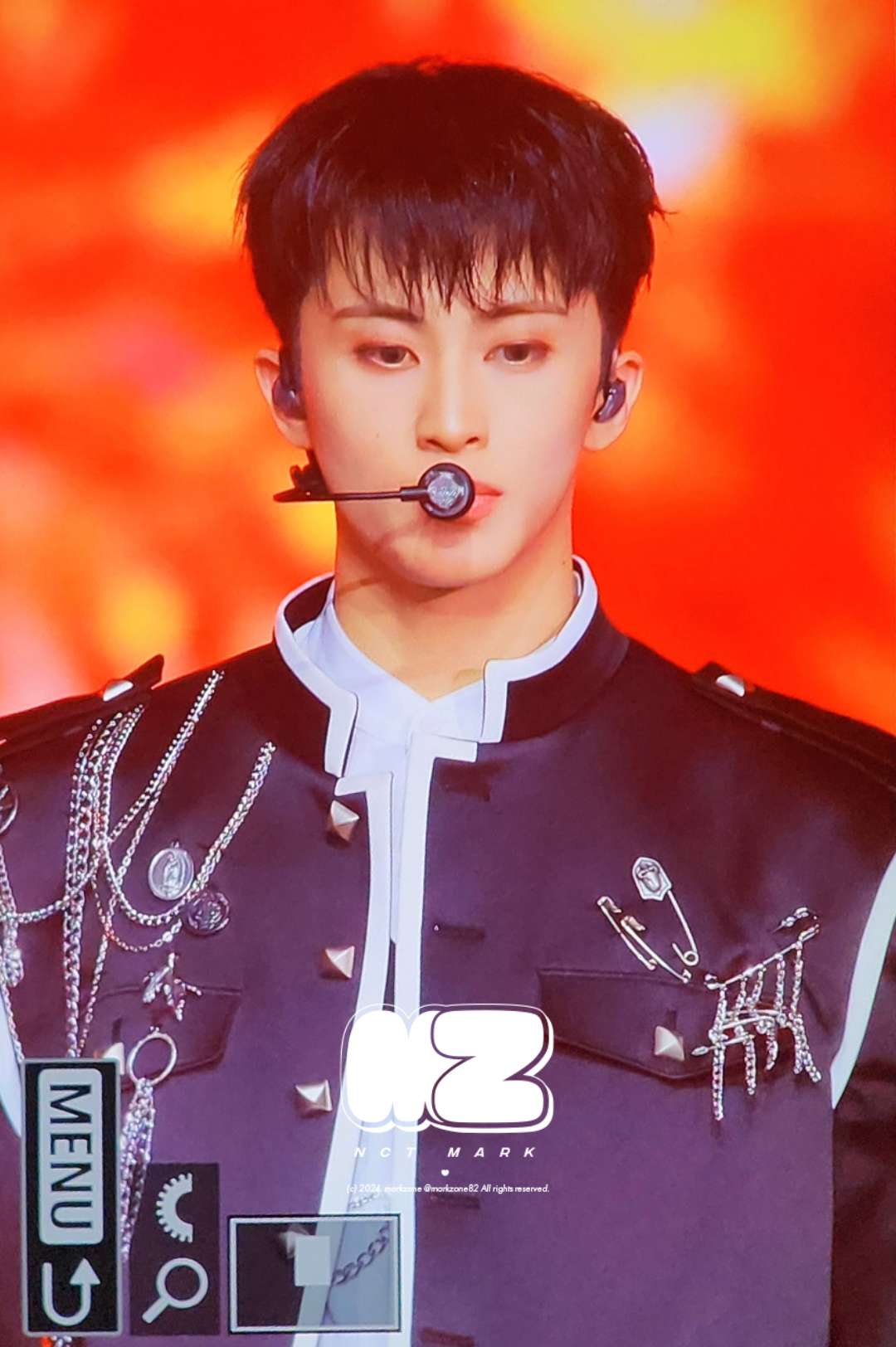[잡담] 마크 오늘 127 삐그덕 크루복입은 등판(?) | 인스티즈