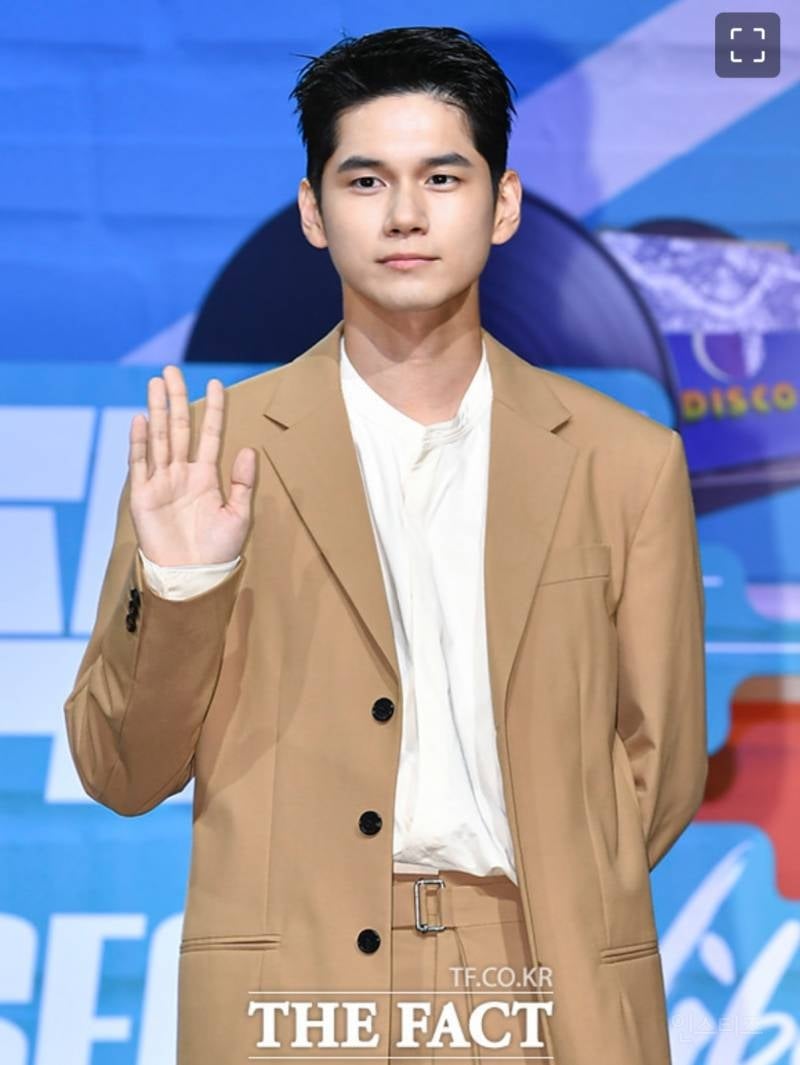 오늘자 JTBC 뉴스룸 출연한 옹성우 근황.jpg | 인스티즈