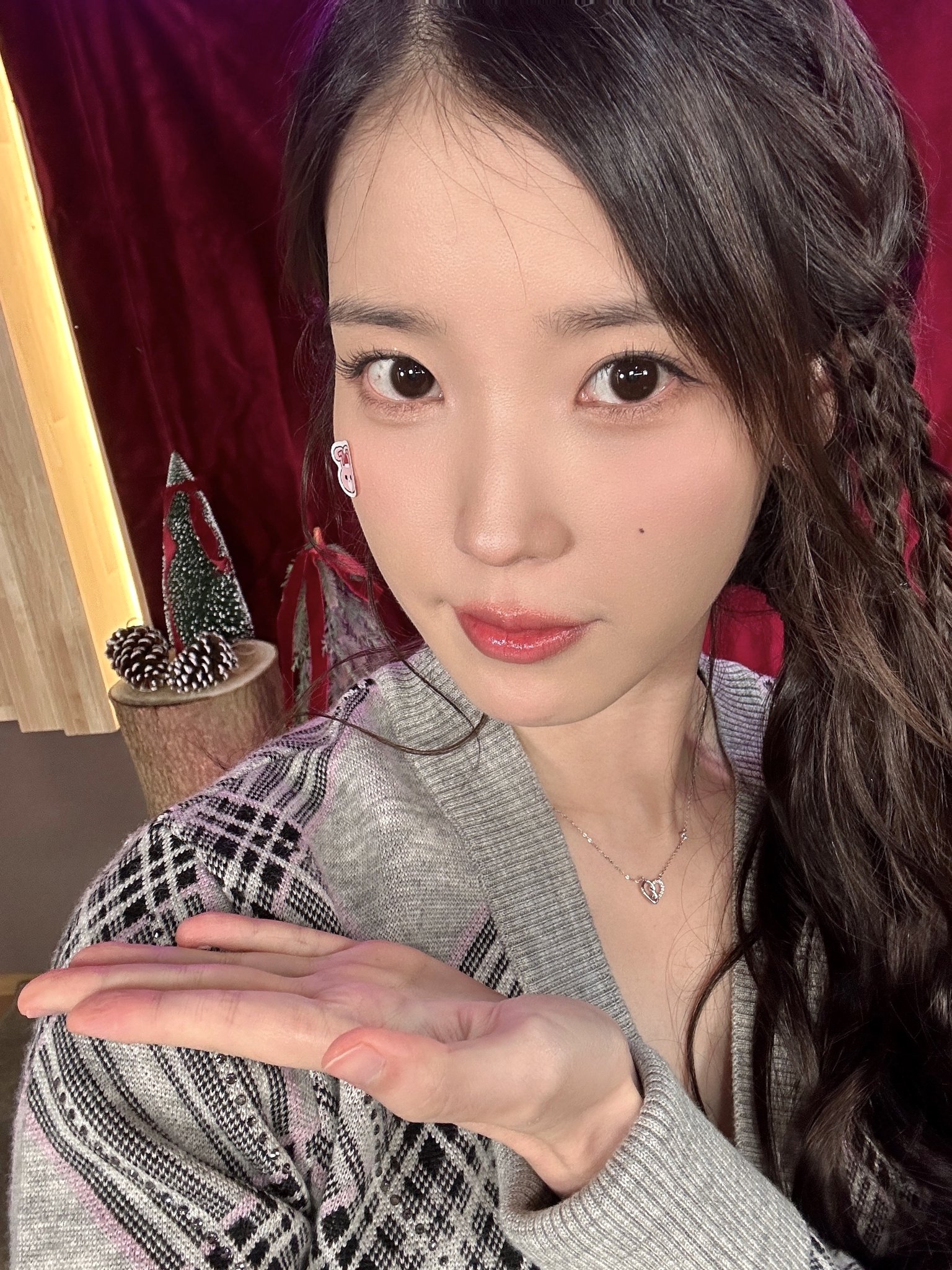 [잡담] 하 아이유 오늘 너무 사랑스러워 | 인스티즈