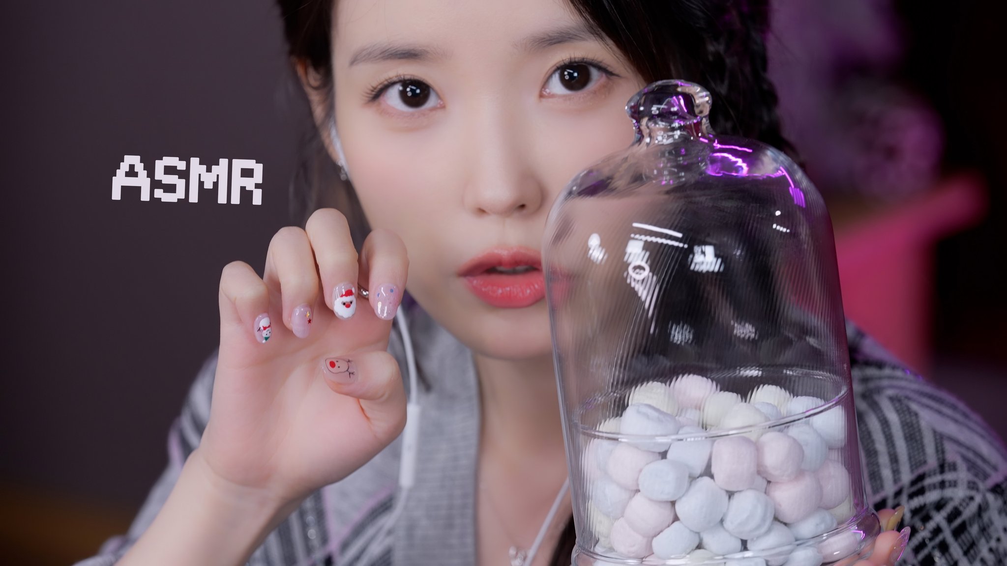 [잡담] 아이유 이 작은 손이 너무 사랑스러워 | 인스티즈