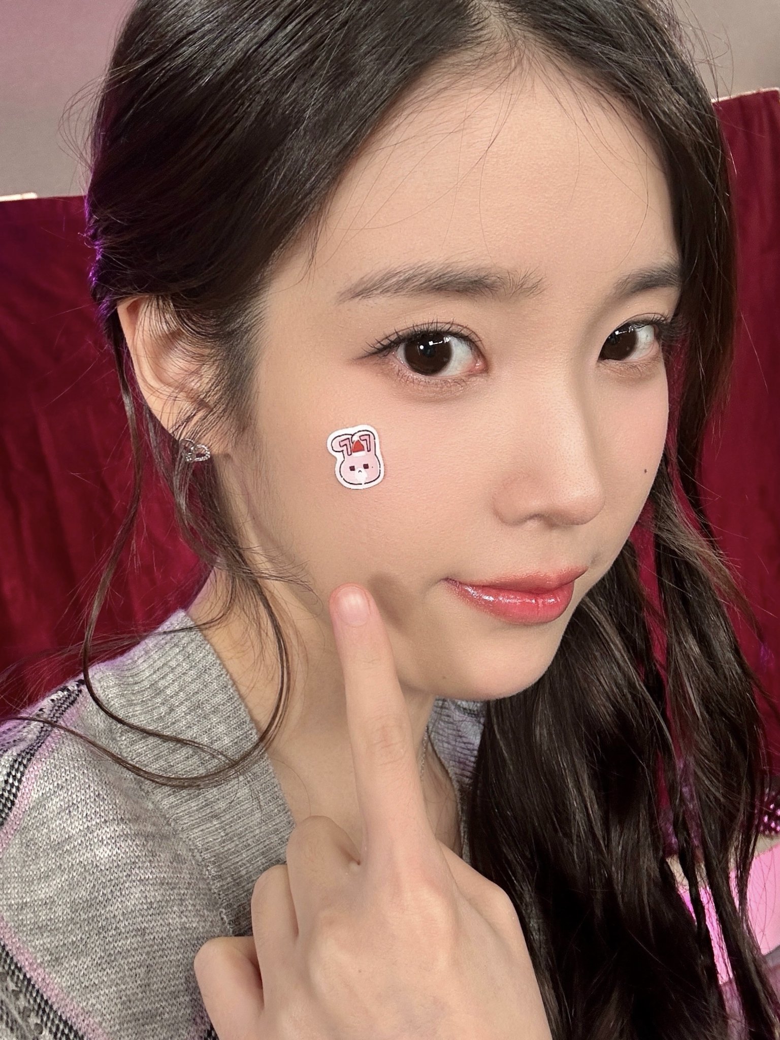 [잡담] 하 아이유 오늘 너무 사랑스러워 | 인스티즈