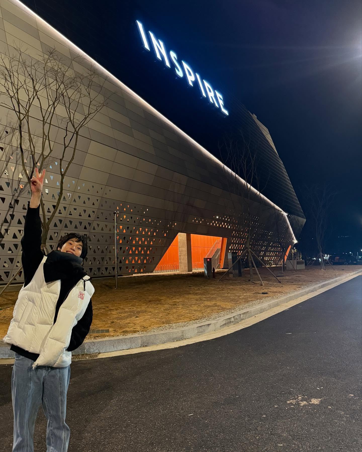 [잡담] 도영 저 무대의상 집에 갖고갓엇잔아 코디:슴콘에서 입을테니 가져오세용 | 인스티즈