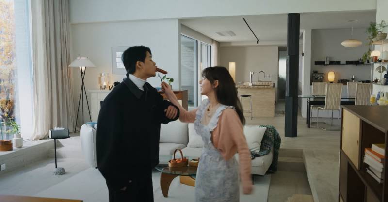 [뮤비해석] 액자 하나로 신혼 부부의 처음과 끝을 보여주는 반전 뮤비 | 인스티즈