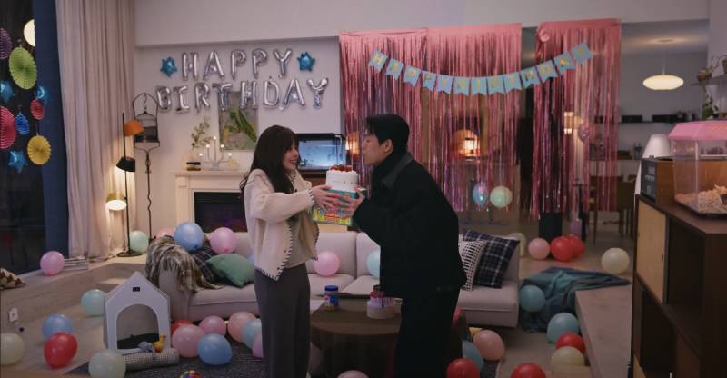 [뮤비해석] 액자 하나로 신혼 부부의 처음과 끝을 보여주는 반전 뮤비 | 인스티즈