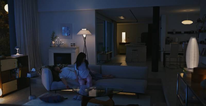 [뮤비해석] 액자 하나로 신혼 부부의 처음과 끝을 보여주는 반전 뮤비 | 인스티즈
