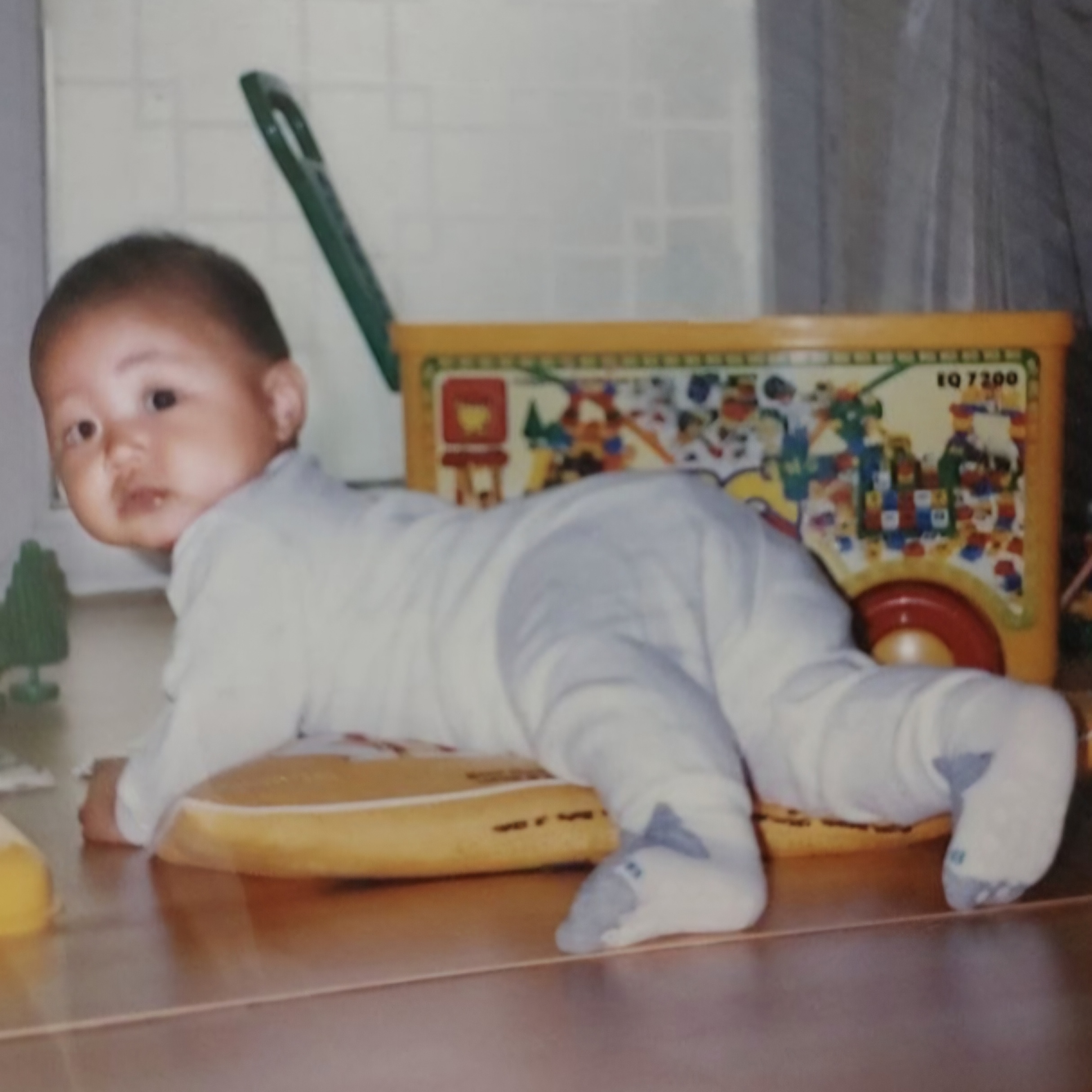 [잡담] 원빈 애기짤 언제 질릴까 | 인스티즈