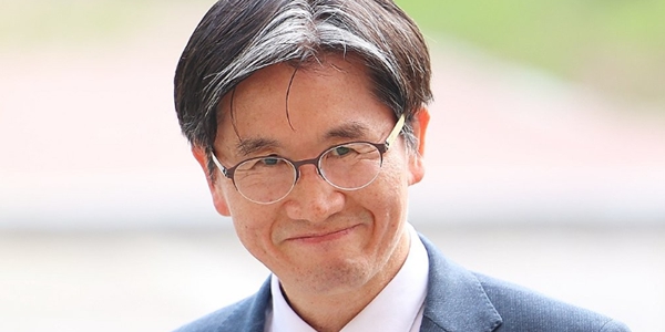 [잡담] 난 이번정국 거치면서 오동운 공수처장은 헤어스타일이 은근 매력적인것 같았음 | 인스티즈