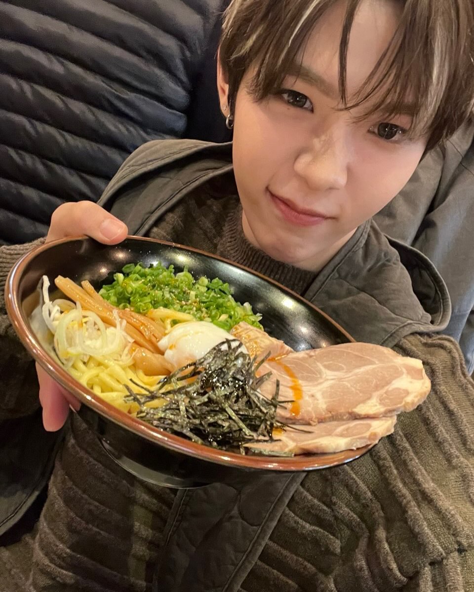 [잡담] 새벽 감성 심하다.. | 인스티즈