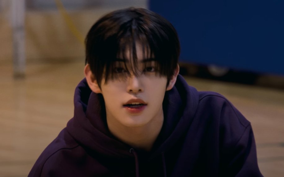 [잡담] 킥플립 민제 티저 사진보다 영상 캡쳐가 더 잘생겻다 | 인스티즈