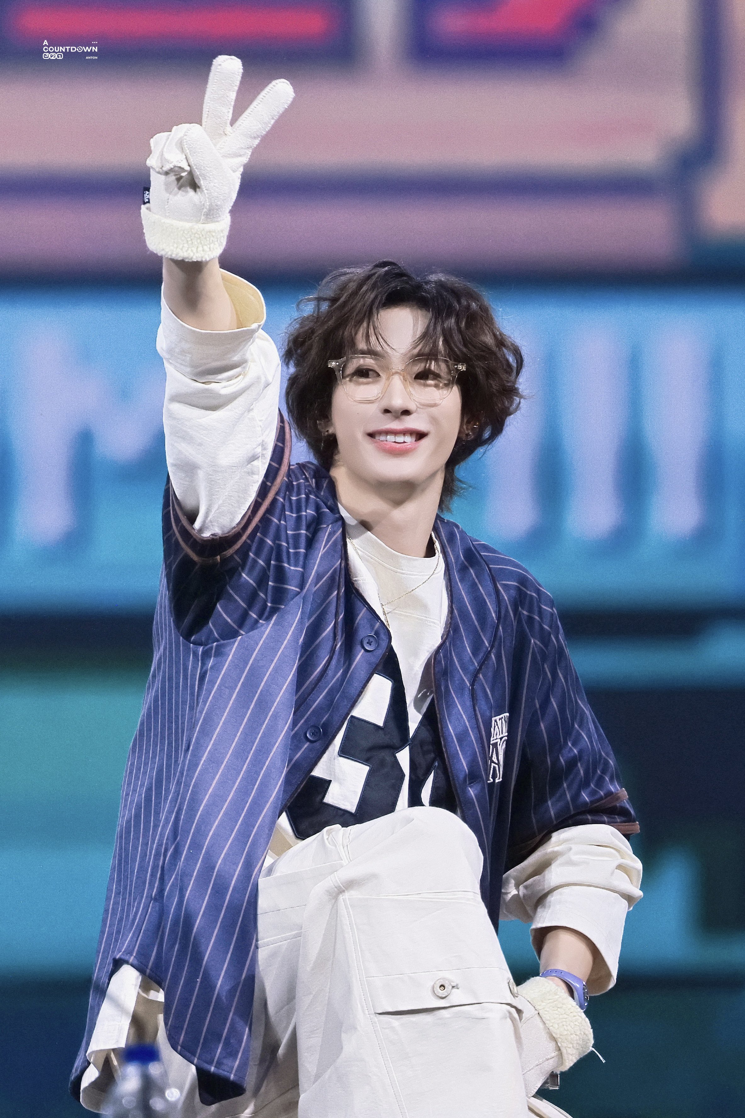 [잡담] 원빈이랑 앤톤이 너무 귀여워 | 인스티즈