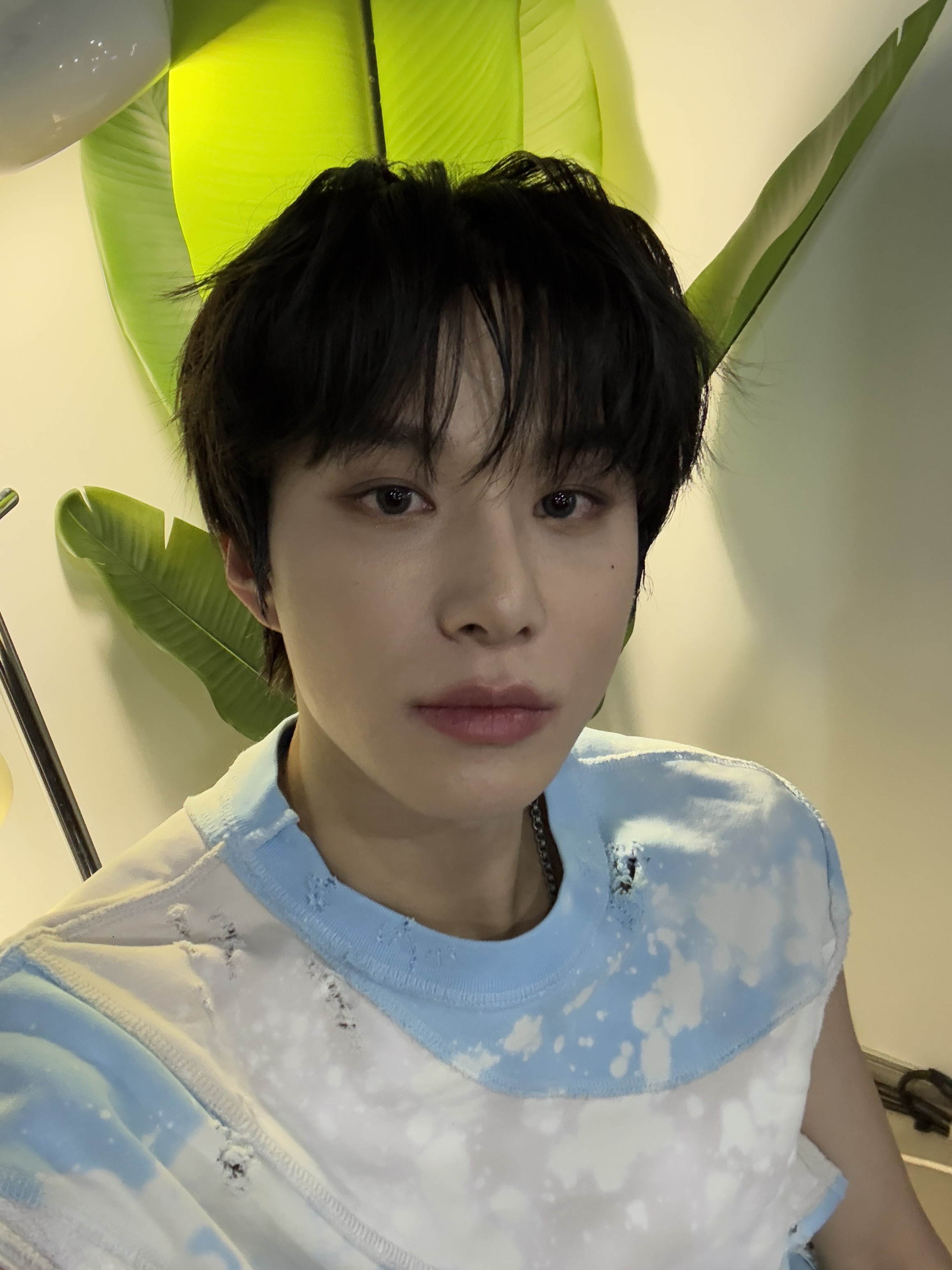 [잡담] 미친 김정우 이 의상은 뭔데? | 인스티즈