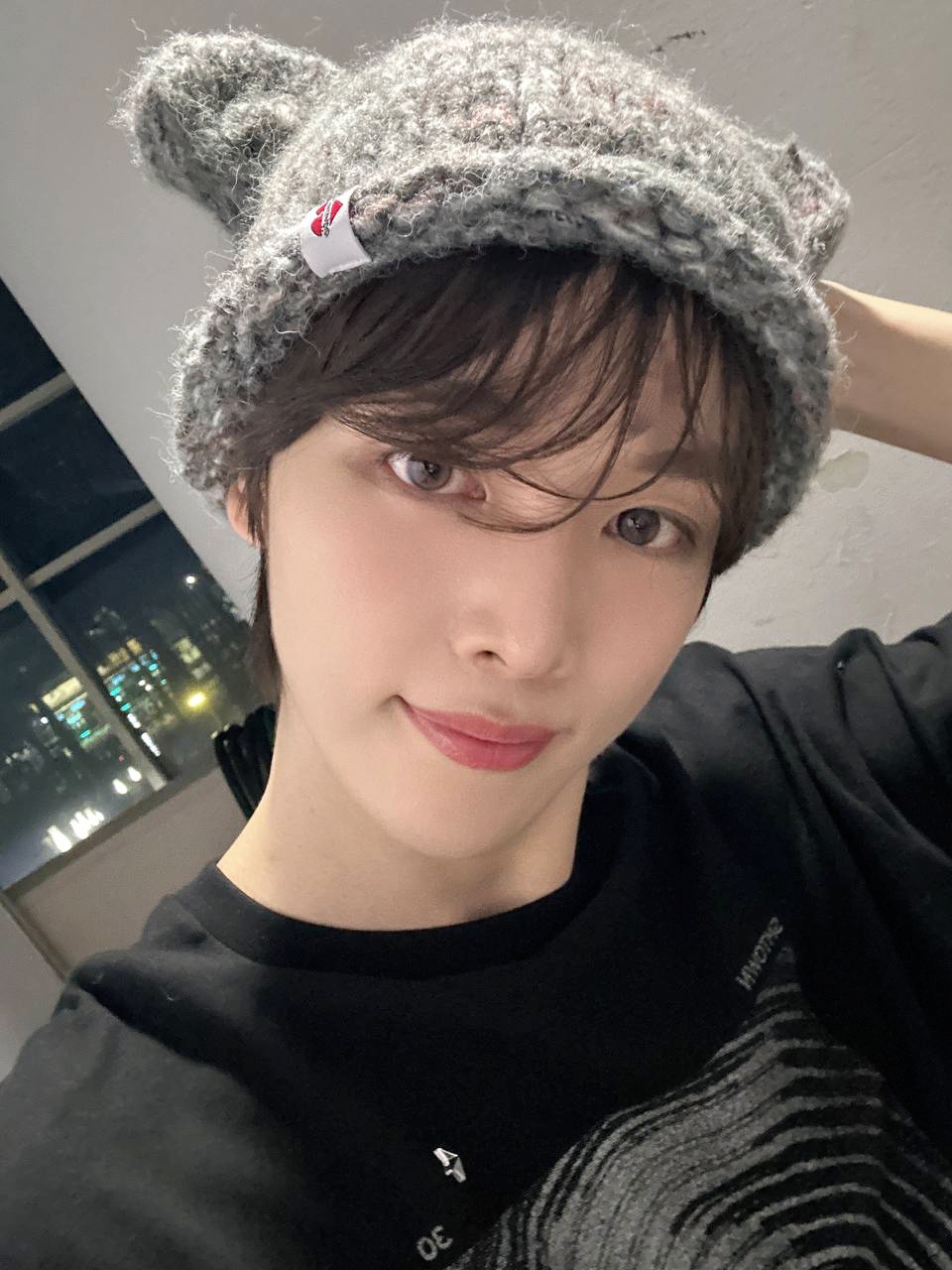 [잡담] 고양이 성찬 셀카 왔다 | 인스티즈