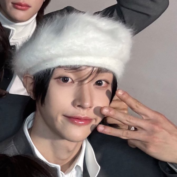 [잡담] 요새 원빈이 제일 예쁨 | 인스티즈