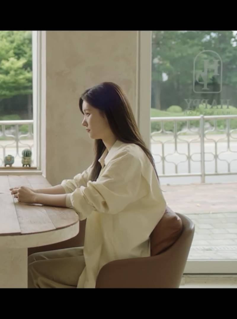 [잡담] 나 셔츠에 미인데 이 셔츠 정보 아는사람 비슷한거라도ㅠ | 인스티즈