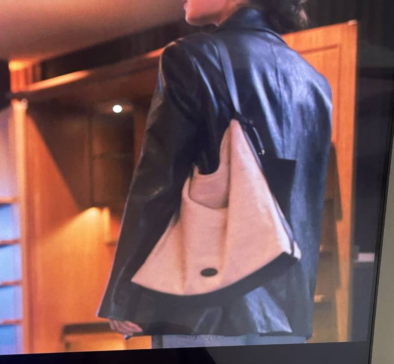 [잡담] 👜 드라마 보는데 가방이 넘 예뻐!! 가방 같이 찾아줄 익❤️ | 인스티즈
