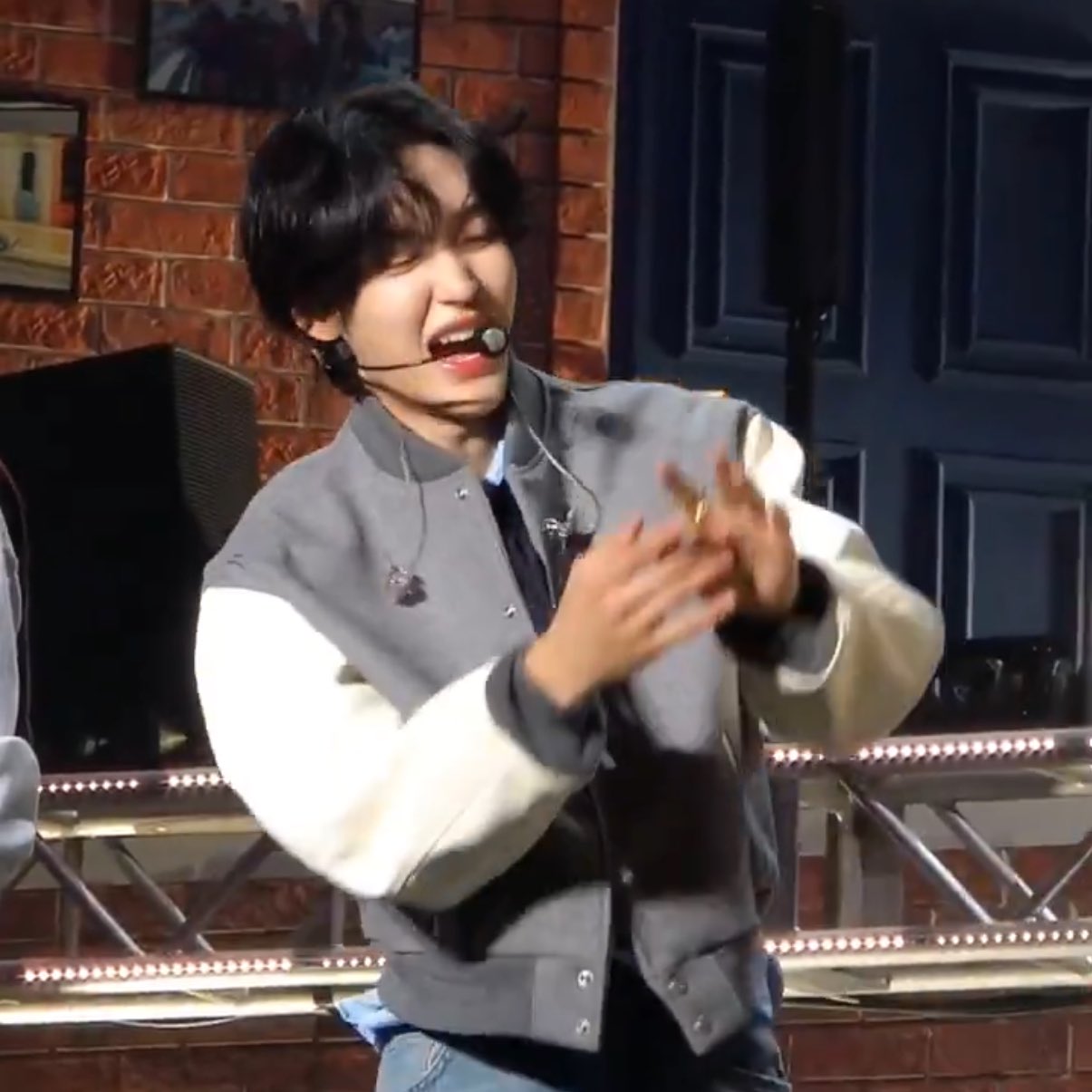 [잡담] 원빈이 은석이가 잡은 손 아파서 ㅋㅋㅋㅋㅋㅋㅋ | 인스티즈