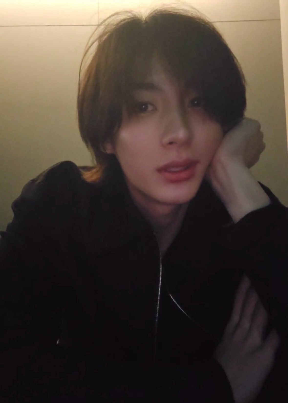 [잡담] 앤톤 데뷔 팬들은 | 인스티즈
