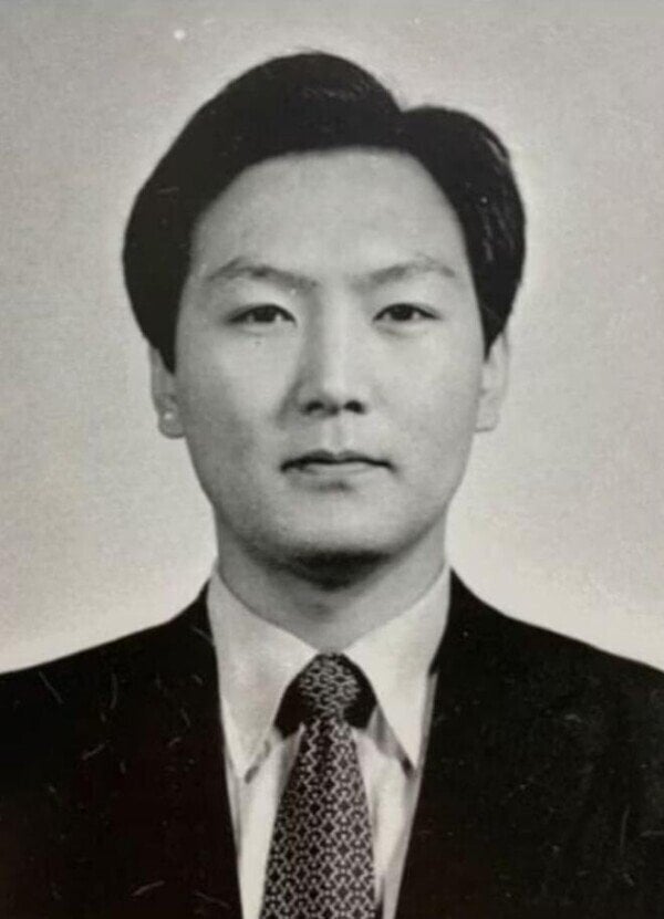 [잡담] 윤석열 젊었을때 잘생겼었네? | 인스티즈