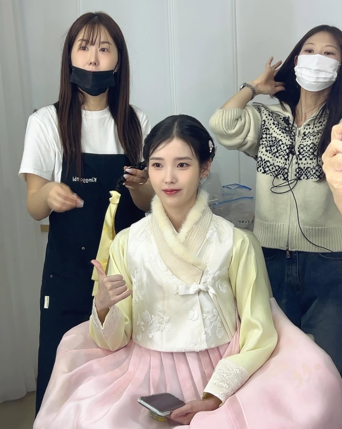 [잡담] 아이유 인스타 사진 20장 채워서 올려주고 가심 | 인스티즈