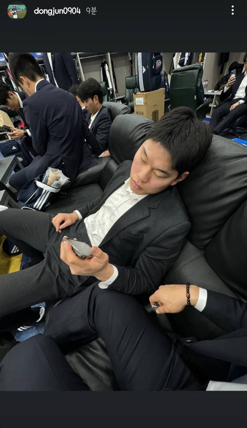 [잡담] 우리는 수트 입고 출국인가봐 | 인스티즈