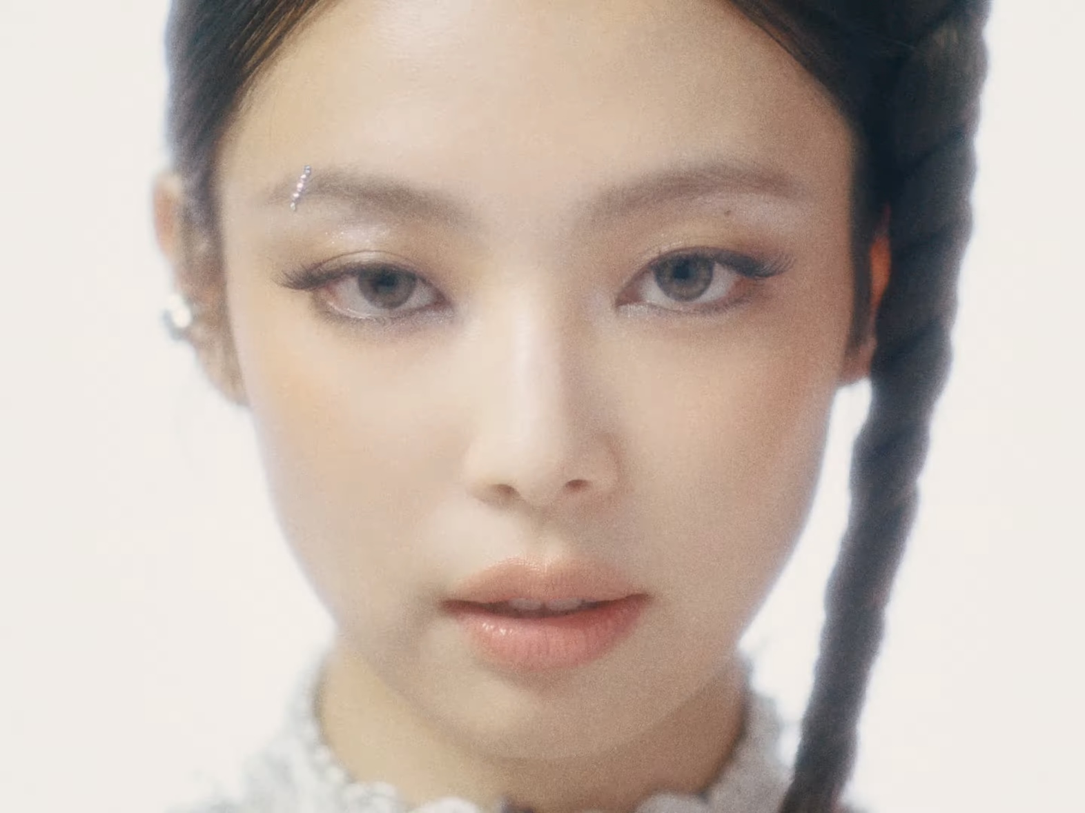 [잡담] 제니 뮤비 얼빡샷 캡처봐 미친....... | 인스티즈