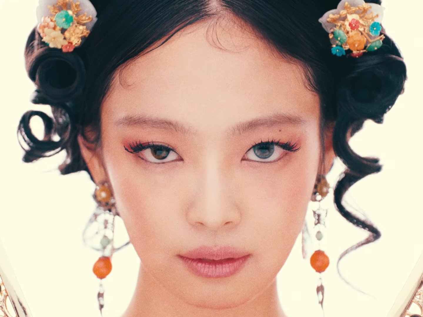 [잡담] 제니 이부분 헤어메컵 다 취저야 이쁨 | 인스티즈