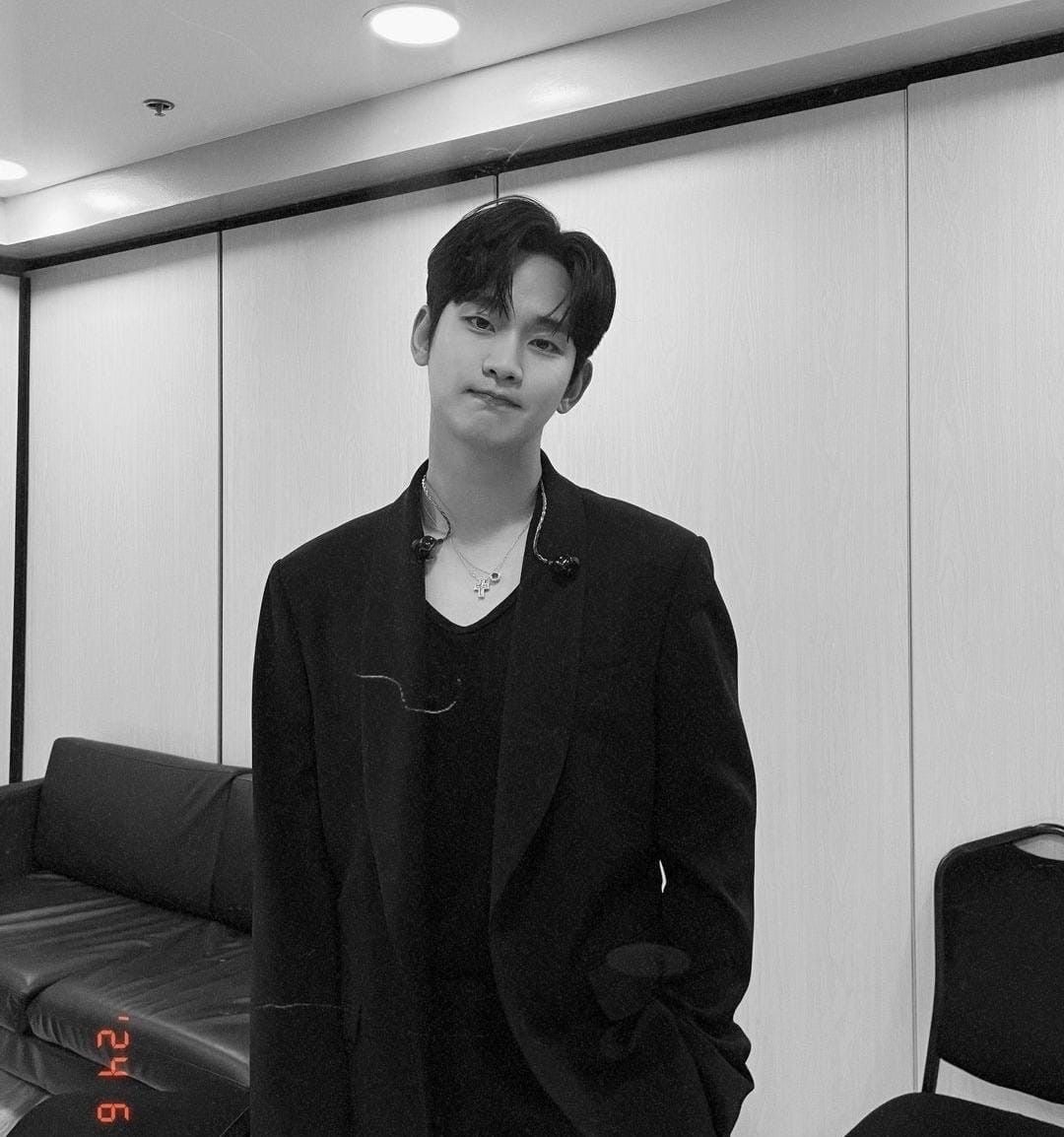 [잡담] 나 이상형 너무 소나무임(여우상 사랑함) | 인스티즈