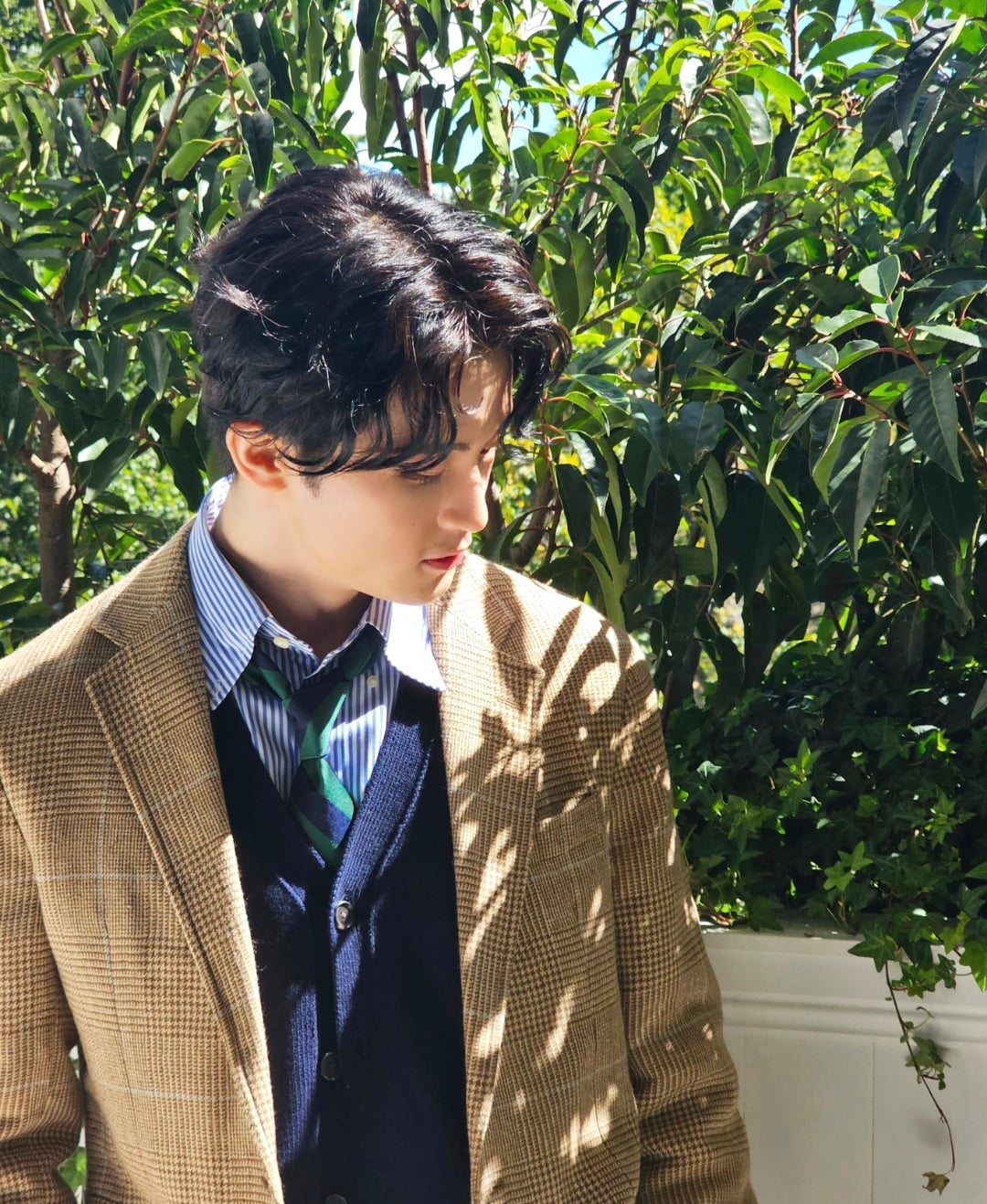 [잡담] 마크 이렇게 살짝 펌 넣은 머리 잘 어울려 | 인스티즈