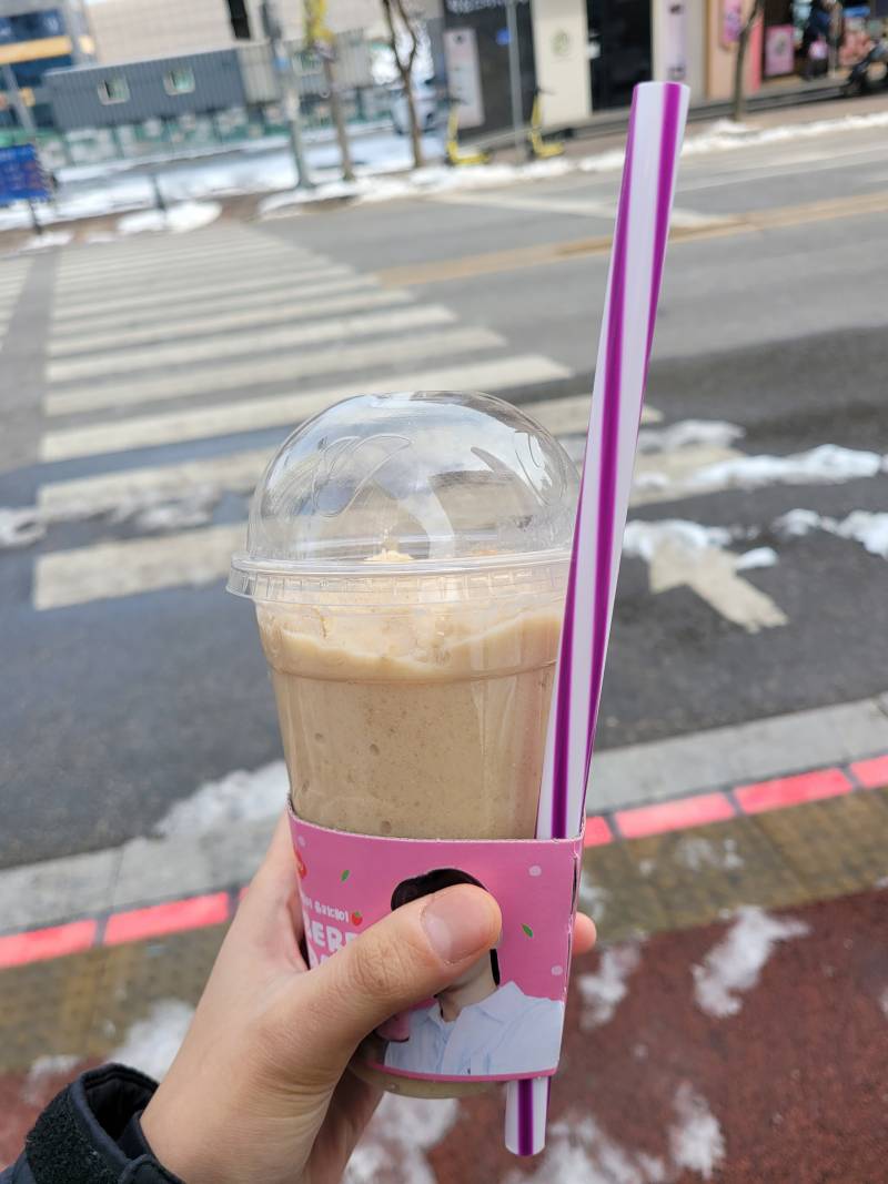 [잡담] 더벤티 쉐이크 종류 원래 이래 양 적어?? | 인스티즈