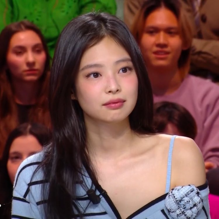 [잡담] 이런 머리 얼굴 크고 넙데데한 사람도 괜찮을까?? | 인스티즈