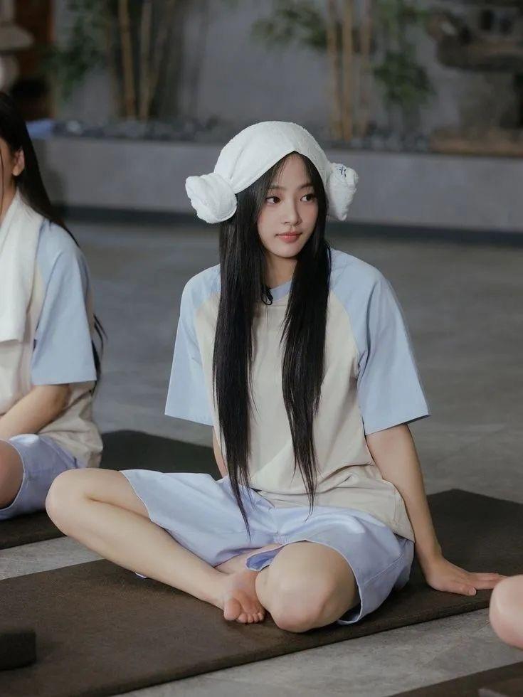 [잡담] 버니즈들아 나 뉴진스 자컨 물어볼거 있는데 | 인스티즈