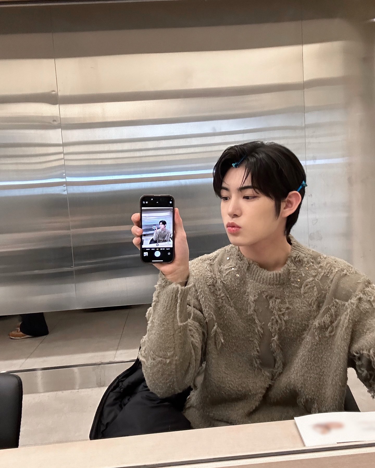 [잡담] 킥플립 민제,,,, 거울셀카들 넘 좋흠,,,, | 인스티즈