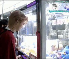 [잡담] 하 내돌 데뷔초 짤인데 개웃김 | 인스티즈