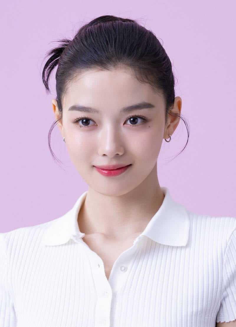 예뻐서 실검 1위 바로 찍었던 김유정 프로필 사진 | 인스티즈