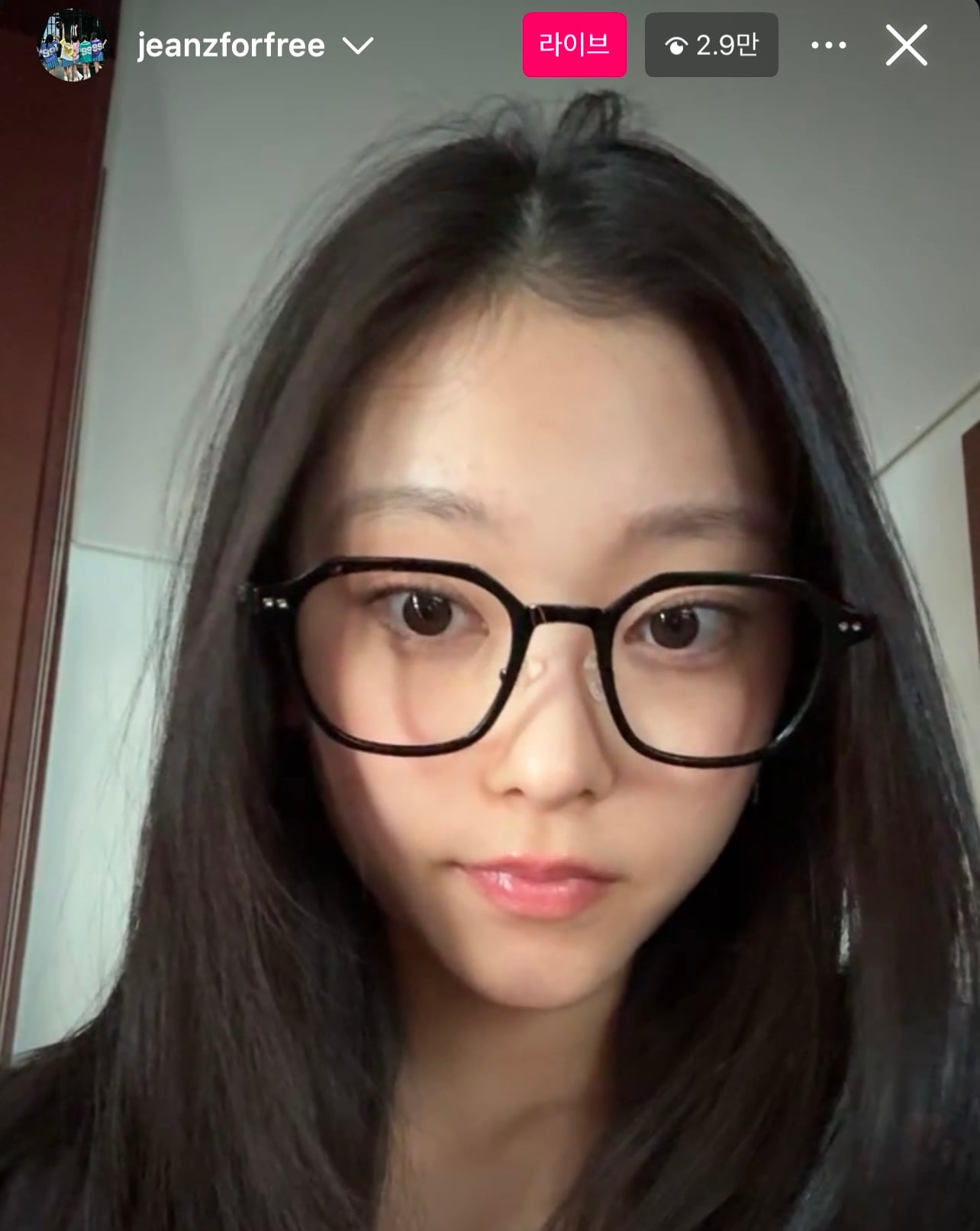 [잡담] 해린이 라방하는데 막 캡쳐해도 예뽀 | 인스티즈