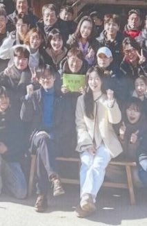 [잡담] SBS 금토드라마 <우리영화> 팀 단체 사진이 올라왔네 | 인스티즈