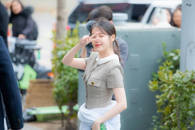 무대인사 할때마다 열일하는 아이유 코디 모음 ㄷㄷ | 인스티즈
