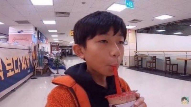 [잡담] 대한민국 자살률 높은 이유 -> 계속 저렇게 고소득 기준 세워두고 아니면 인생 패배자라고 가스라이팅 해서 | 인스티즈