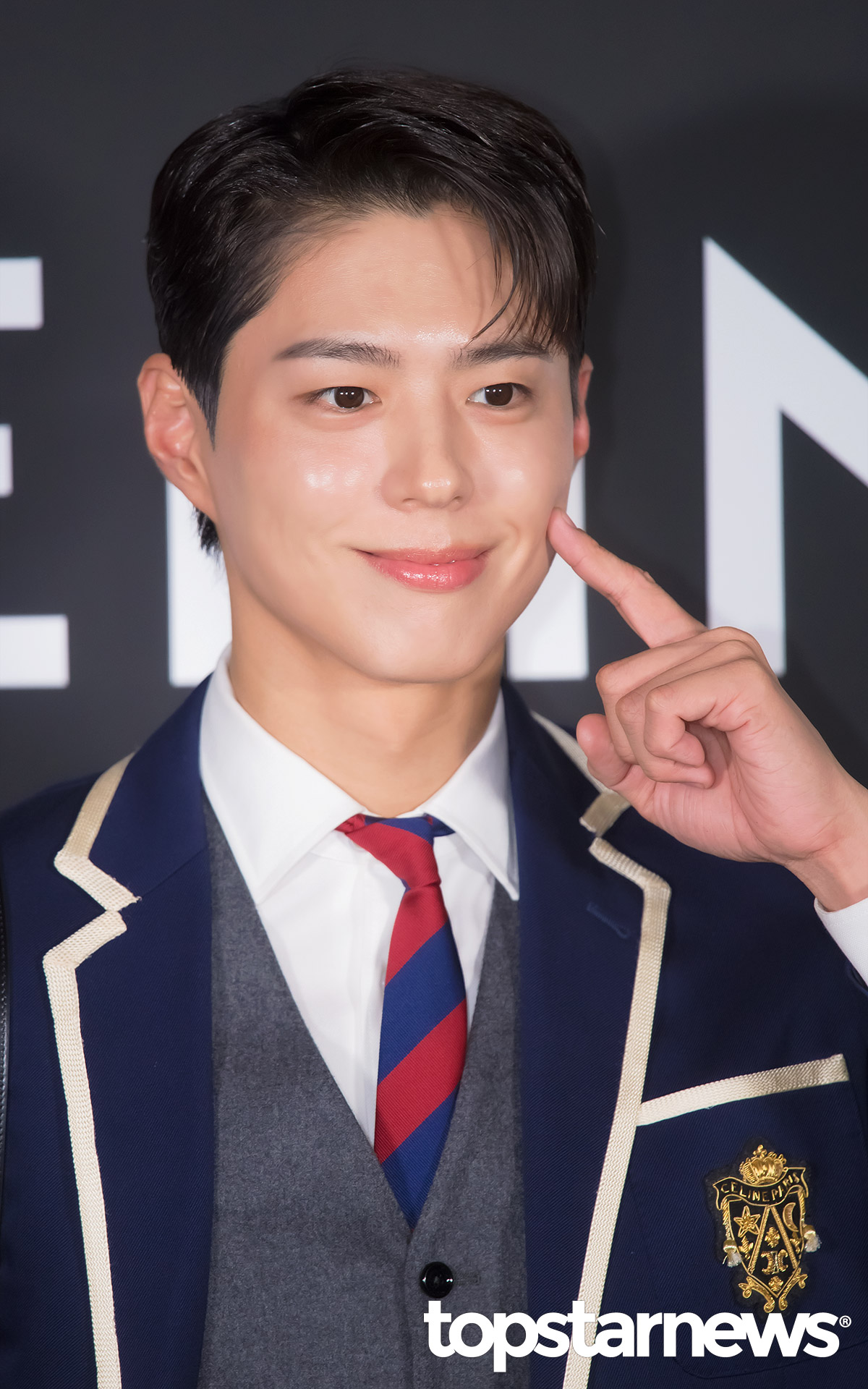 [정보/소식] 박보검, 2025년 열일 예고…'폭싹 속았수다'·'굿보이'→'더 시즌즈'로 MC 컴백 | 인스티즈