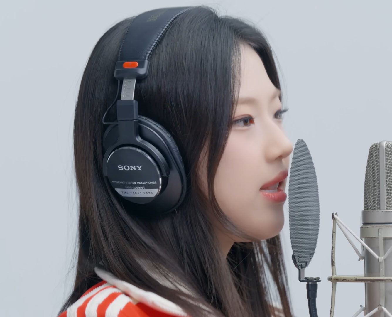 [잡담] 여돌들 이런 연한 눈썹 어떻게 만드는거지? | 인스티즈