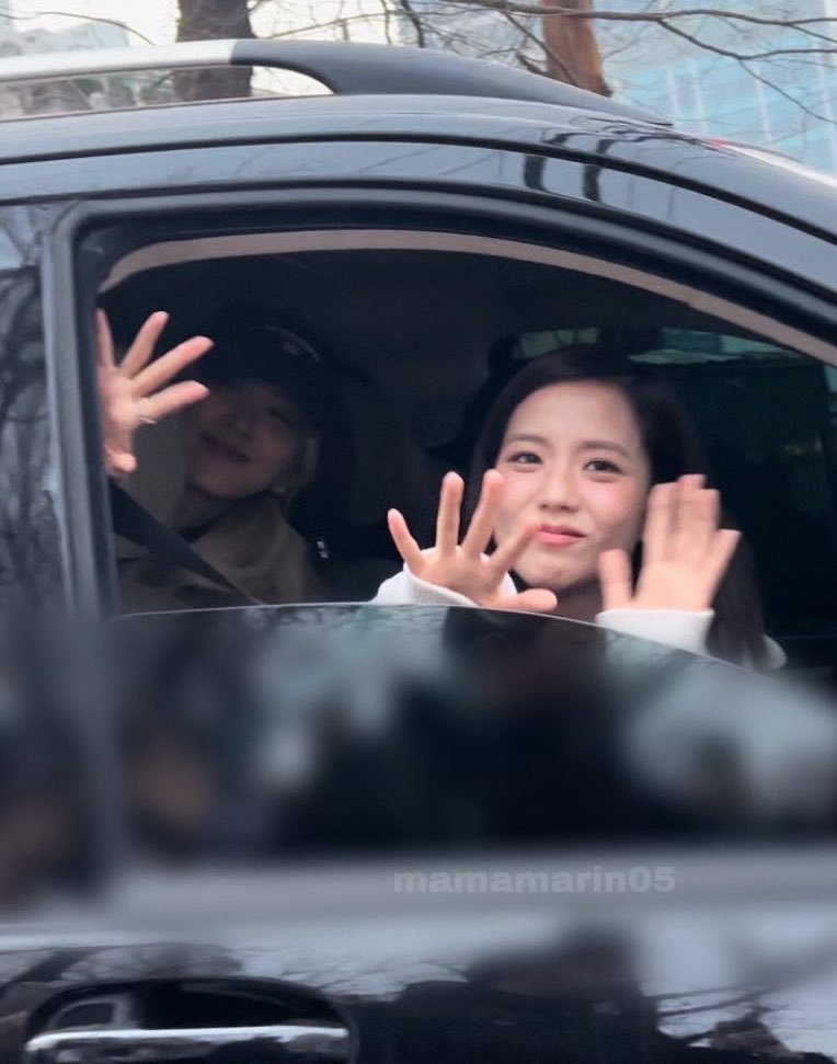 [잡담] 아 지수퇴근길 with 로제 개귀여움 | 인스티즈