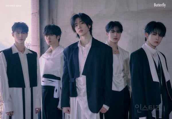 루네이트, 미소년 비주얼로 돌아왔다... "19일 컴백" | 인스티즈