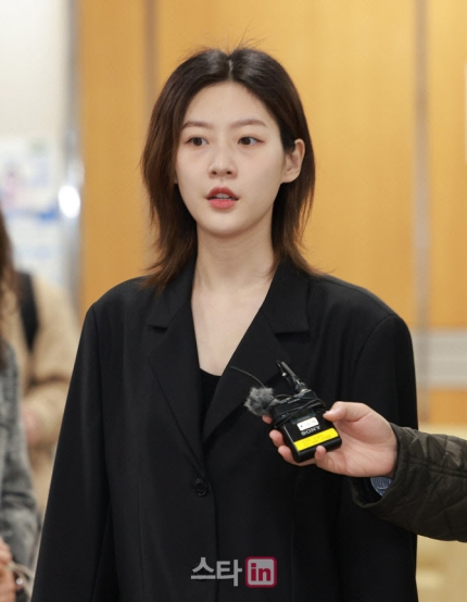 [정보/소식] [단독] 김새론 측근 "최근 개명…카페 개업·연예계 복귀 준비했는데" | 인스티즈