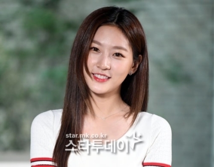 [정보/소식] 故 김새론 전 소속사 "삼가 고인의 명복을 빕니다” 추모 [공식] | 인스티즈