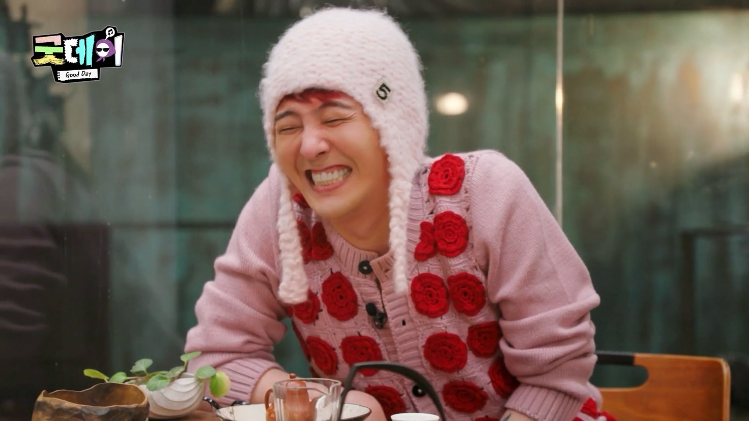 [잡담] 지드래곤과 기안84의 기묘한 케미 (feat. 불안한 눈동자의 코쿤) | 인스티즈