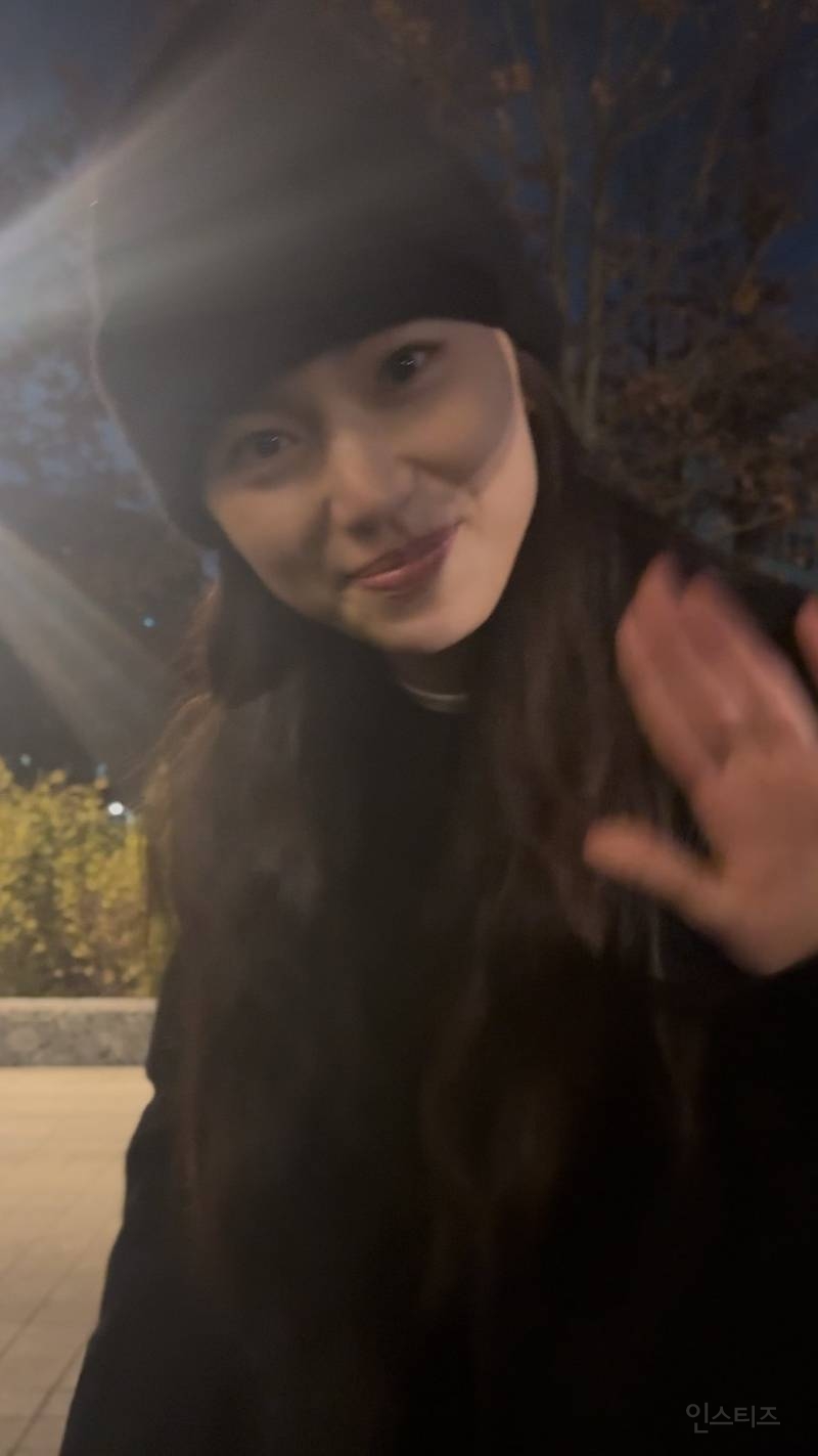 팬 보자마자 눈물 흘리는 여돌 실존.x | 인스티즈