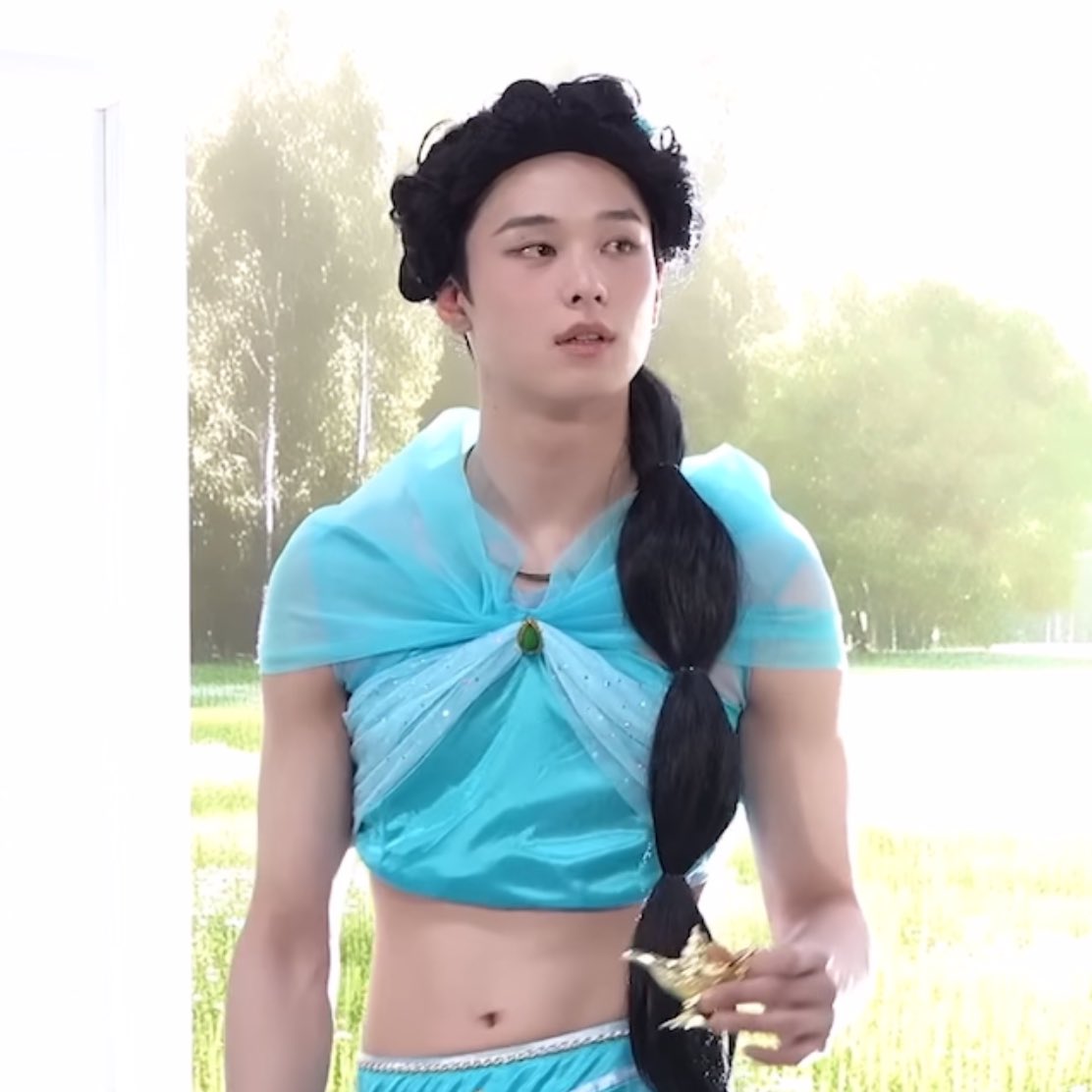 [잡담] 아니 주연 공주분장한거 진지하게 예쁨 | 인스티즈